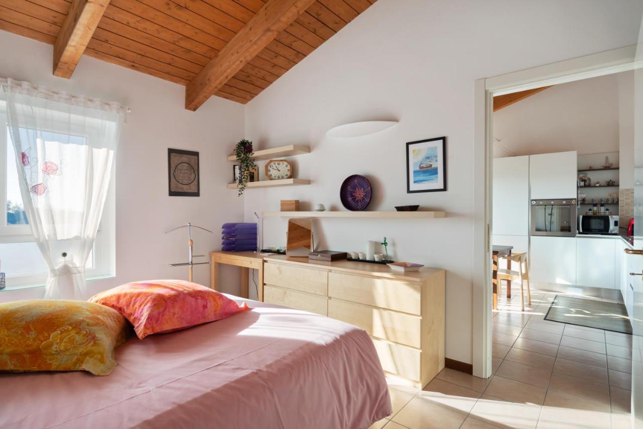 Bright Apartment Como Cavallasca Dış mekan fotoğraf