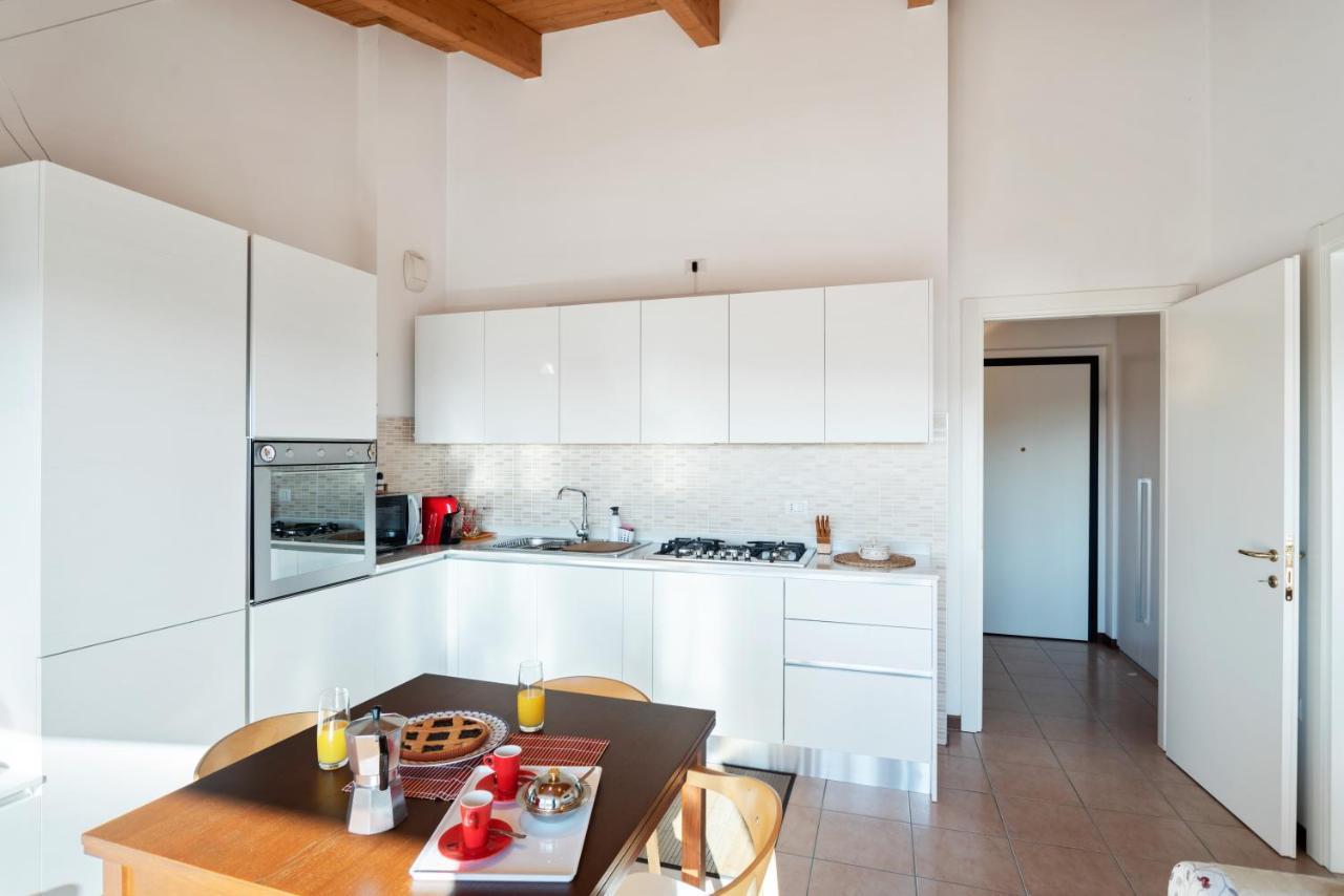 Bright Apartment Como Cavallasca Dış mekan fotoğraf